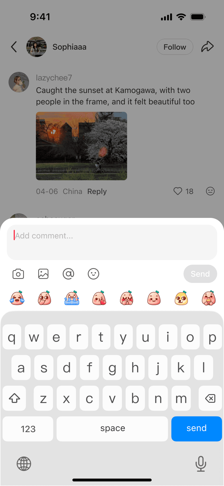 Comment composer concept with a stronger camera entry